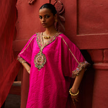 Load image into Gallery viewer, Pink Short Kaftan &amp; Salwar
