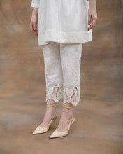 Load image into Gallery viewer, Pleated top + Lace pants
