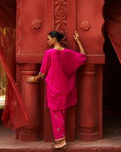 Load image into Gallery viewer, Pink Short Kaftan &amp; Salwar
