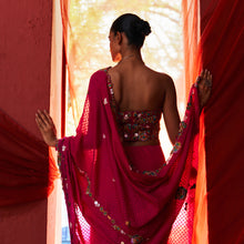 Load image into Gallery viewer, Pink Classic Saree &amp; Blouse
